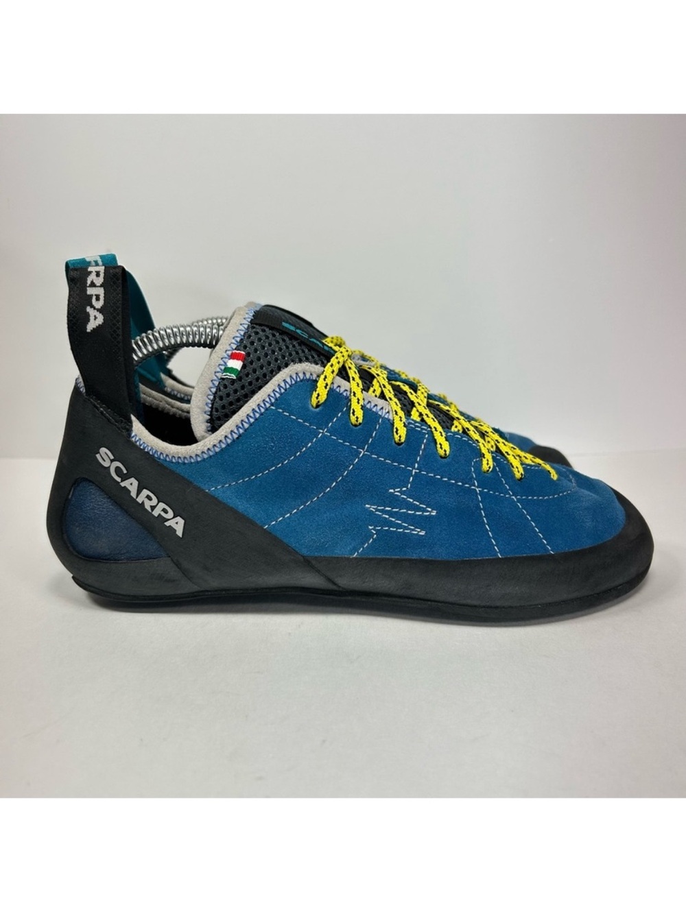Scarpa Helix Vibram Climbing Shoes Men's Sz 9.5 Women’s Size 10.5 Italy Like New